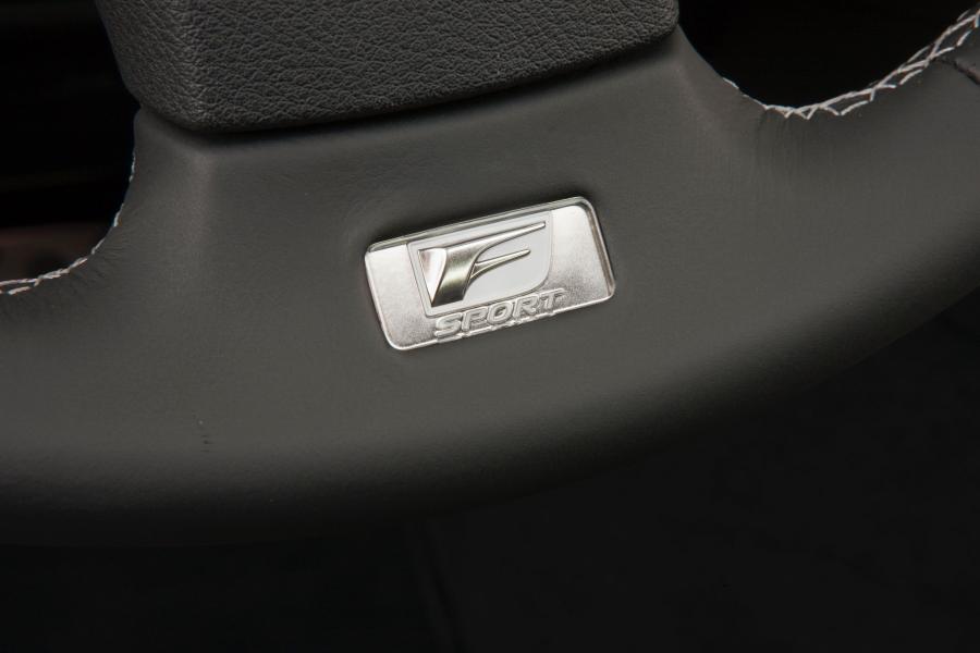  Lexus IS350 2011 года  (фото 19 из 39)